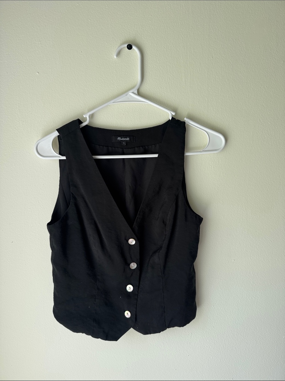 Madewell Black Button-Front V-Neck Vest